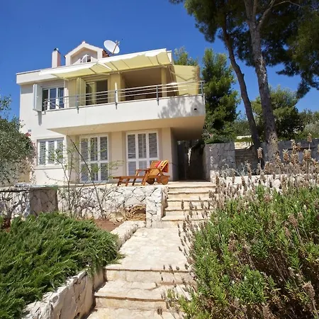 With Garden And Private Pool - Alexandria Milna (Brac)