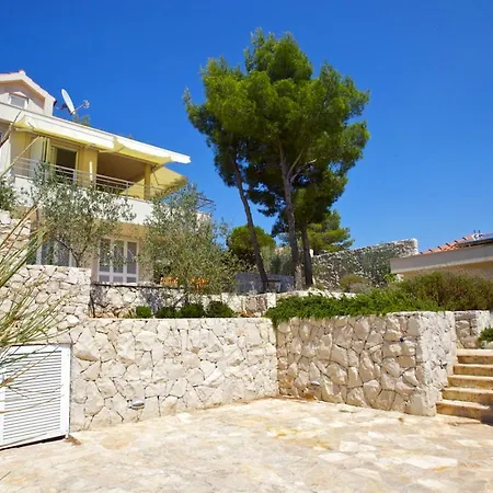 With Garden And Private Pool - Alexandria Villa